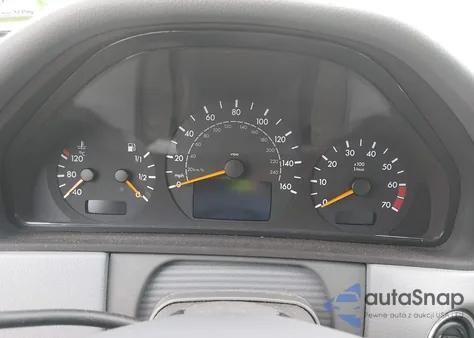 2001 Mercedes-Benz E 320 4M from USA, damaged, VIN WDBJF82J81X060591